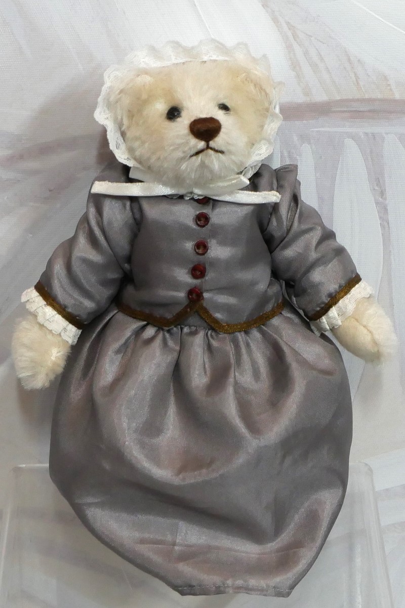 FLORENCE NIGHTINGALE
