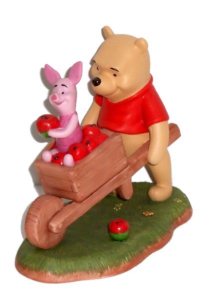 POOH & FRIENDS FIGURINE - A3819