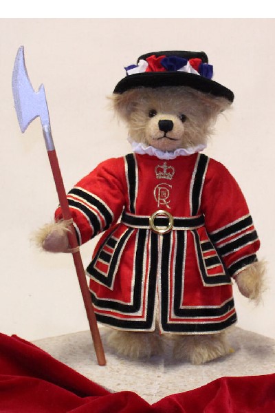 ROYALTY BEAR <br> BEEFEATER 2023