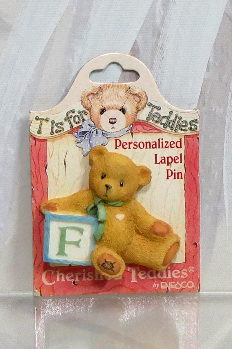 PERSONALIZED LAPEL PIN <br> F