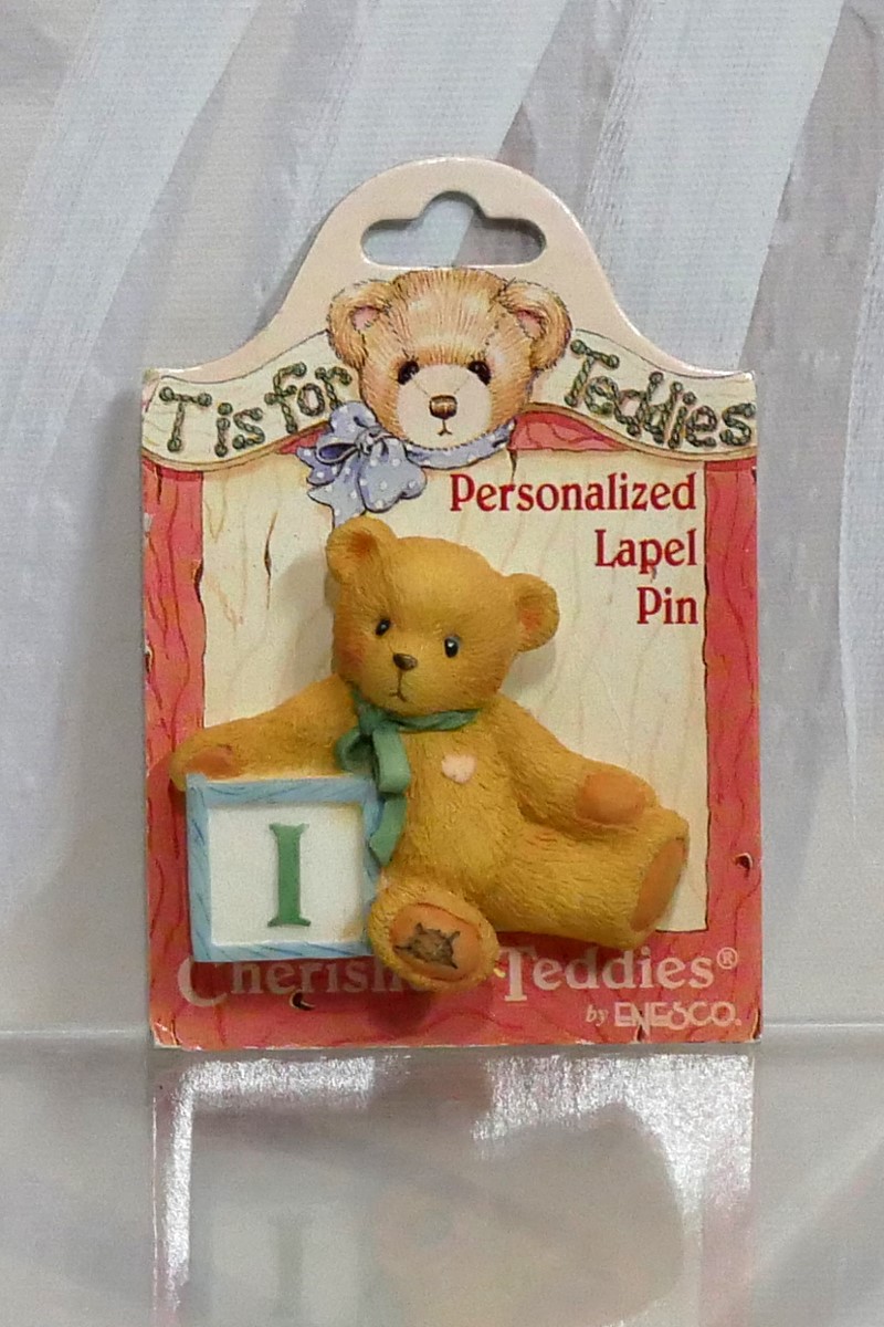 PERSONALIZED LAPEL PIN <br> I
