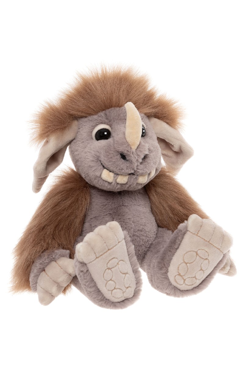 GIANTS & OGRES <br> PEBBLE